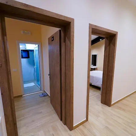 Ξενοδοχείο Sr99 3*