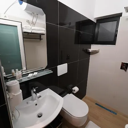Hotel Sr99 Tirana